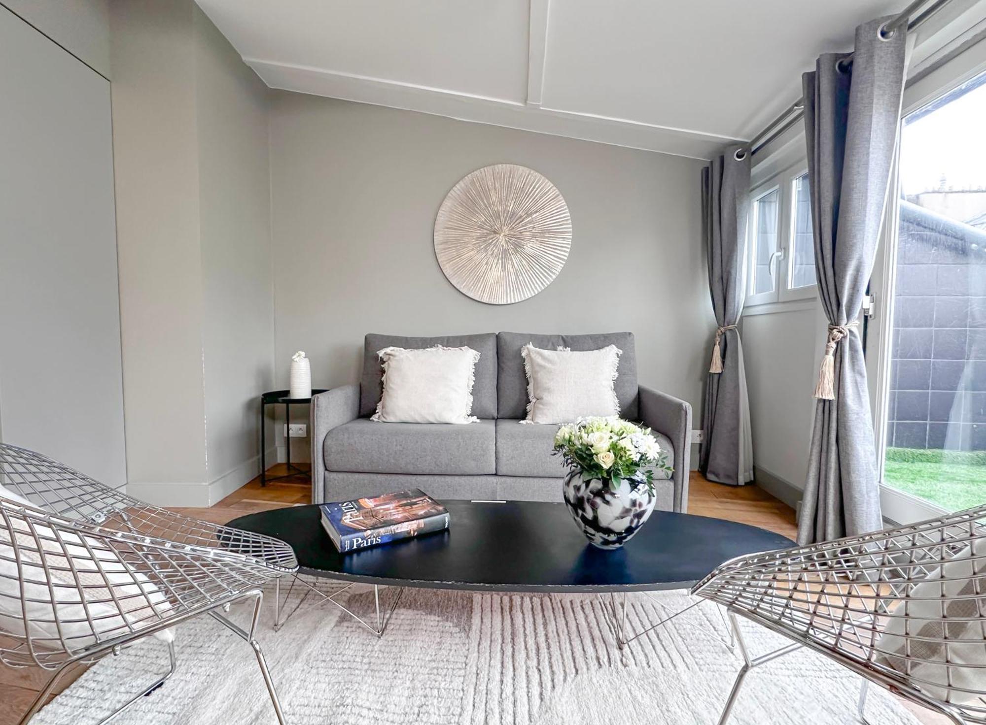 St Michel Apartment Paris Exterior photo